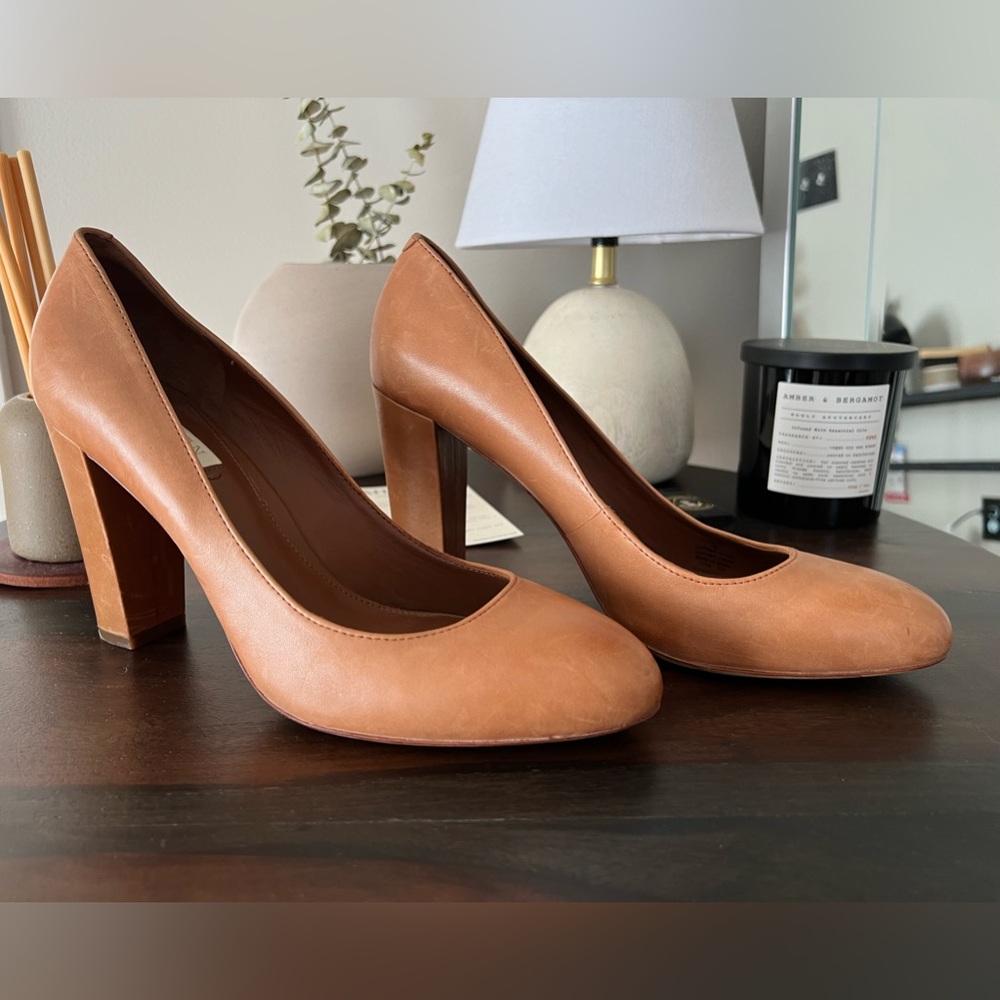 Ralph Lauren Leather Velda Heels